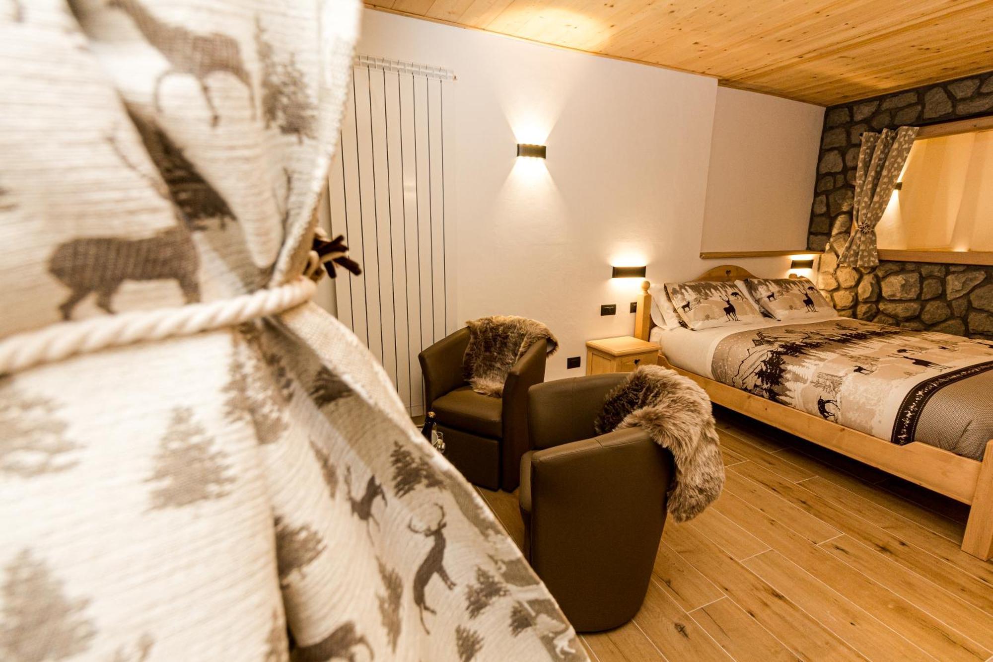 Hotel Al Foiron Клавиере Екстериор снимка