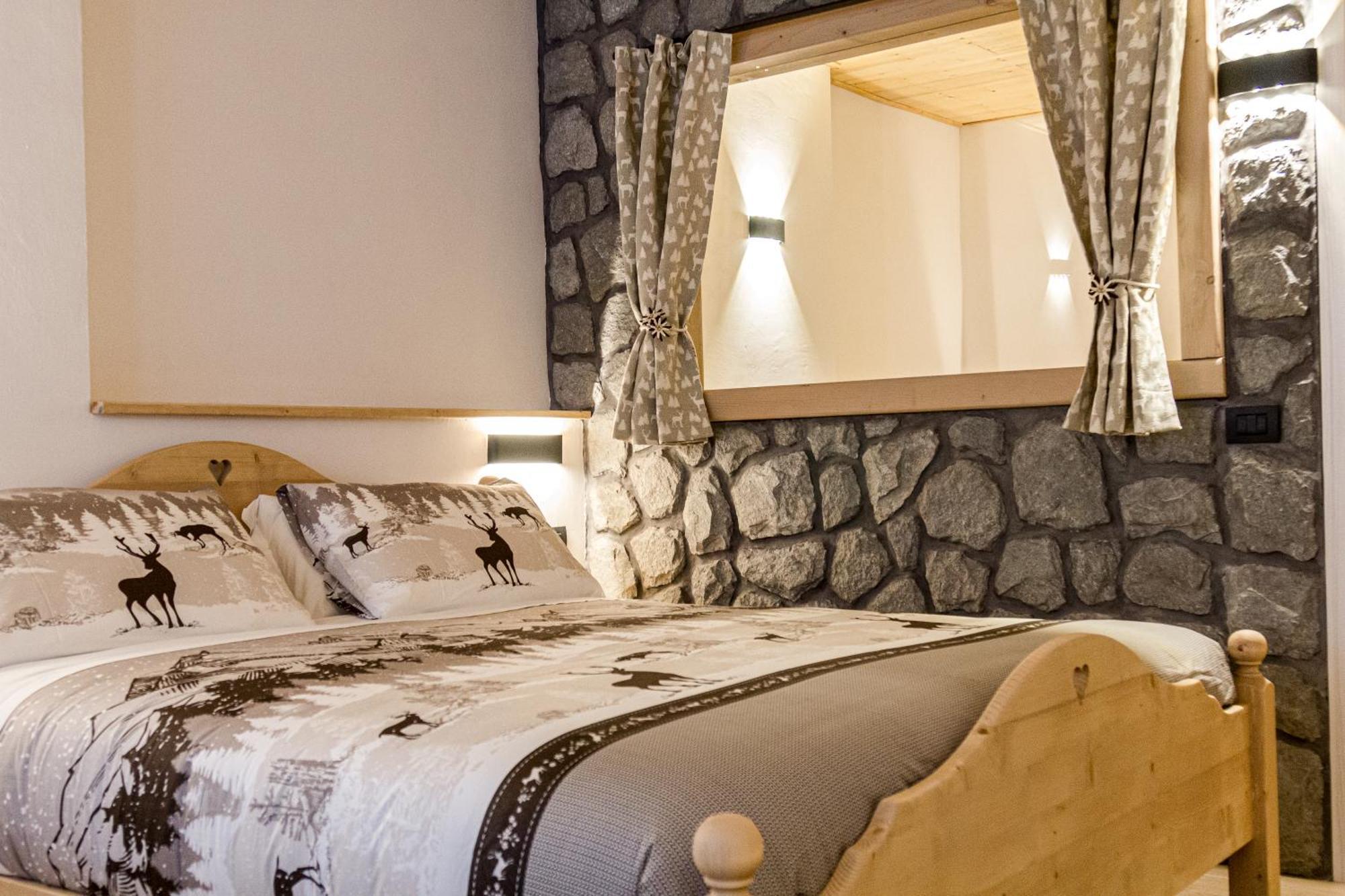 Hotel Al Foiron Клавиере Екстериор снимка